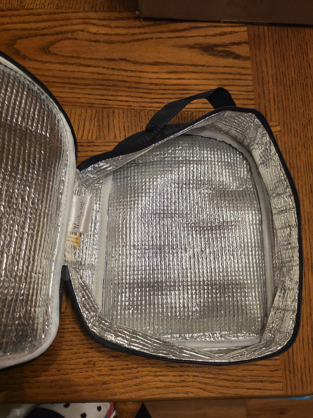 thirty-one Kids Lunch Bag with Gold V Initial